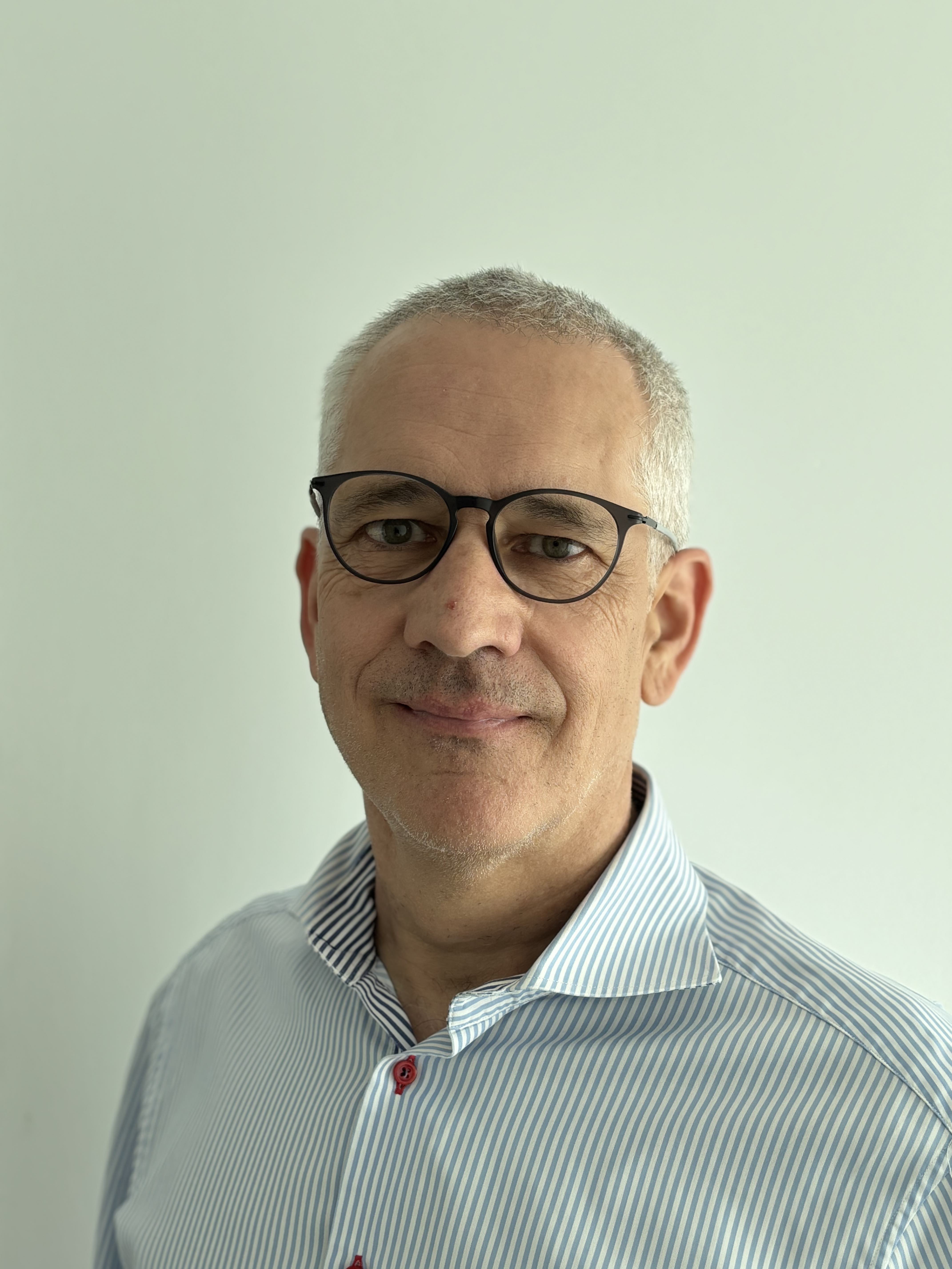 Dr. Stefan Frei