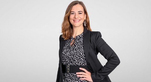  Esther Lombardini