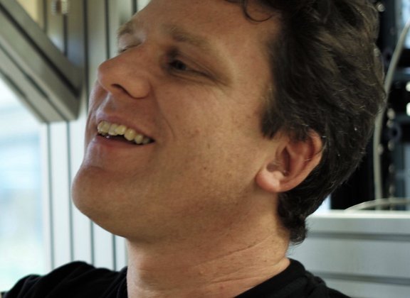 Dr. Andreas Fuhrer