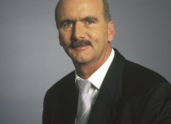 Dr. Urs Mäder