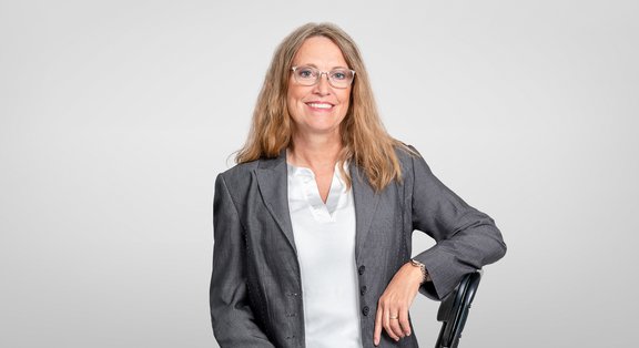  Elvira Affeltranger