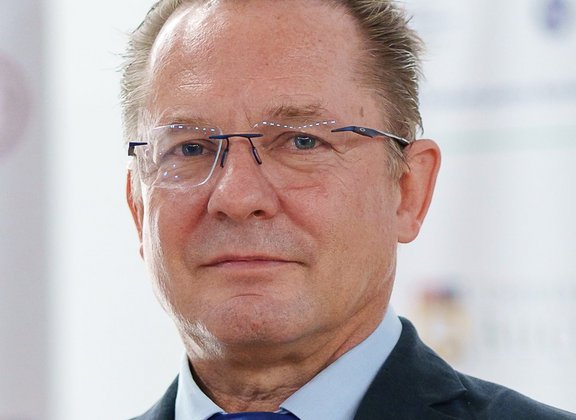 Prof. Hans Peter Beck