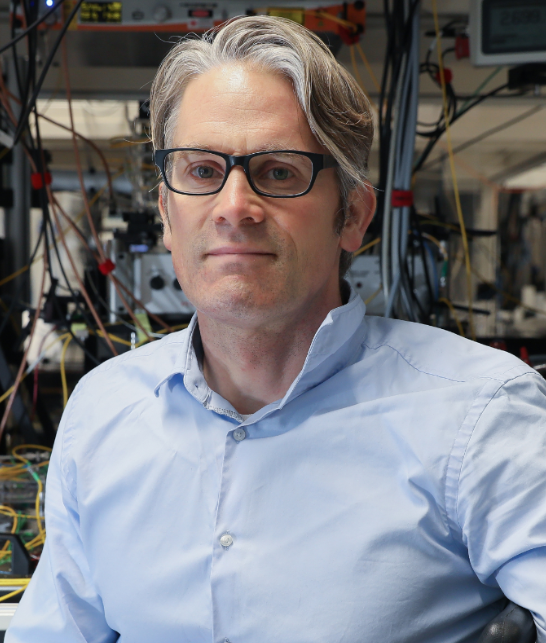 Prof. Tobias J. Kippenberg